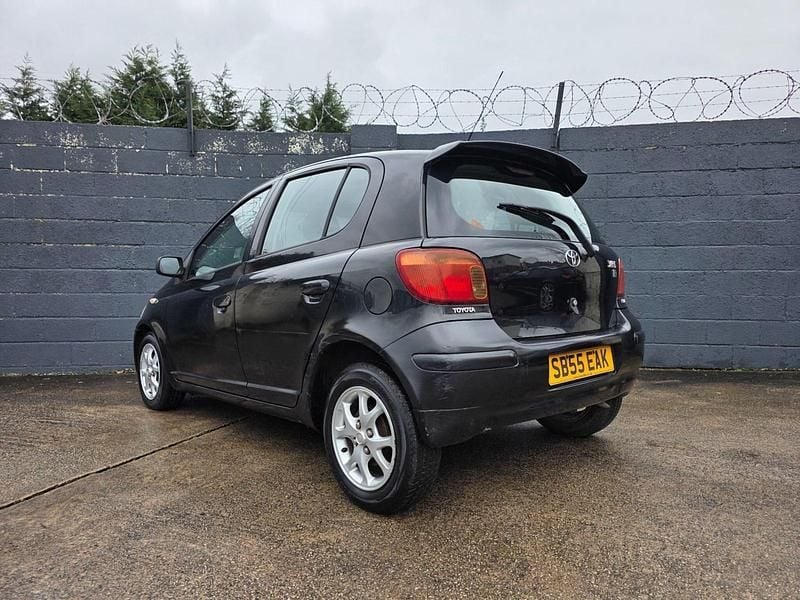 Used Toyota Yaris 2005 Black Hatchback