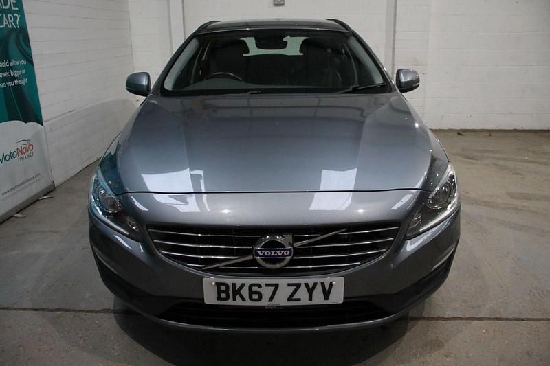 Used Volvo V60 SE 120 HP (88 kW) 2017 Grey Estate