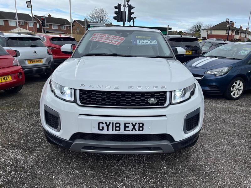 Used Land Rover Range Rover evoque SE 2018 White Estate