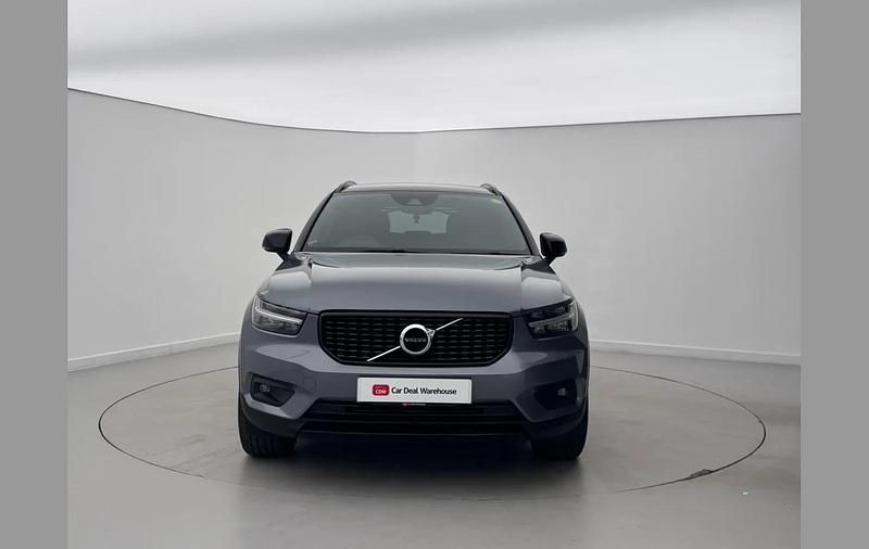 Used Volvo XC40 R-Design 187 HP (137 kW) 2018 Grey SUV