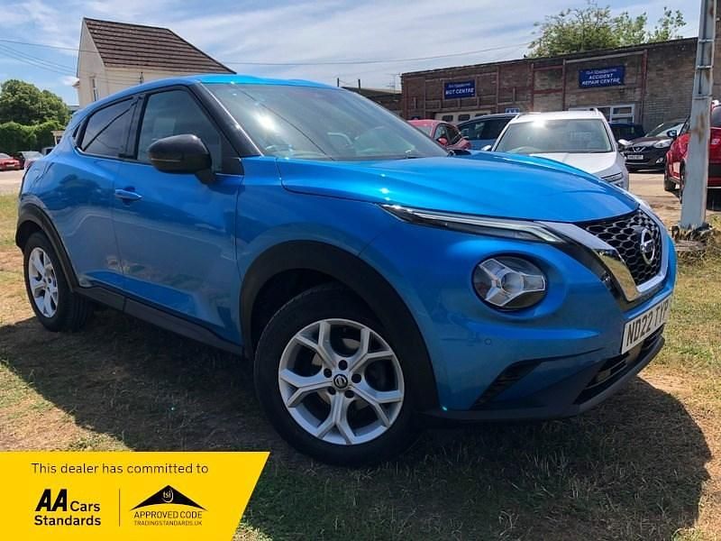 Blue Used 2022 Nissan Juke N-Connecta SUV | £13,995 (Fair price) - Image 1/4