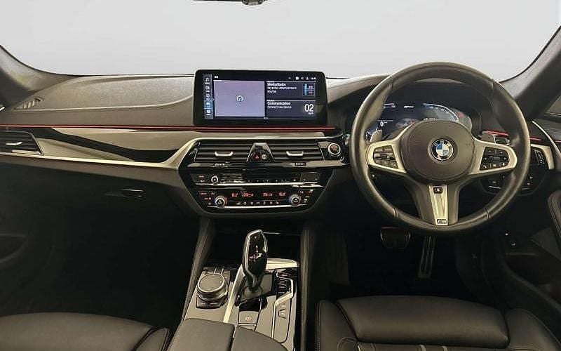 Usado BMW 530e M Sport 292 HP (214 kW) 2023 Sedan