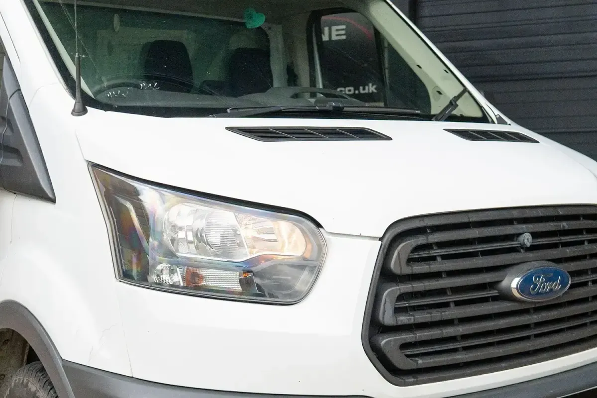 Used Ford Transit 130 HP (95 kW) 2019 White Van