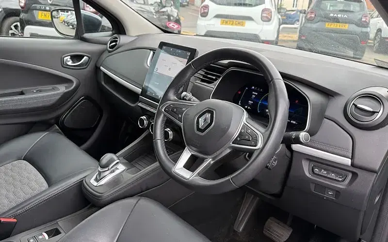 Used Renault Zoe GT-Line 100 kW (136 HP) 2021 Grey Hatchback