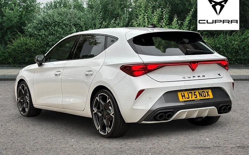 Used Cupra Leon VZ1 325 HP (239 kW) 2025 Glacial white Hatchback
