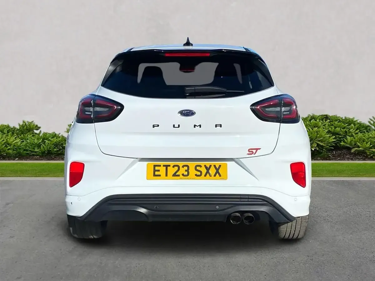 Używany Ford Puma ST 200 KM (147 kW) 2023 Biały SUV