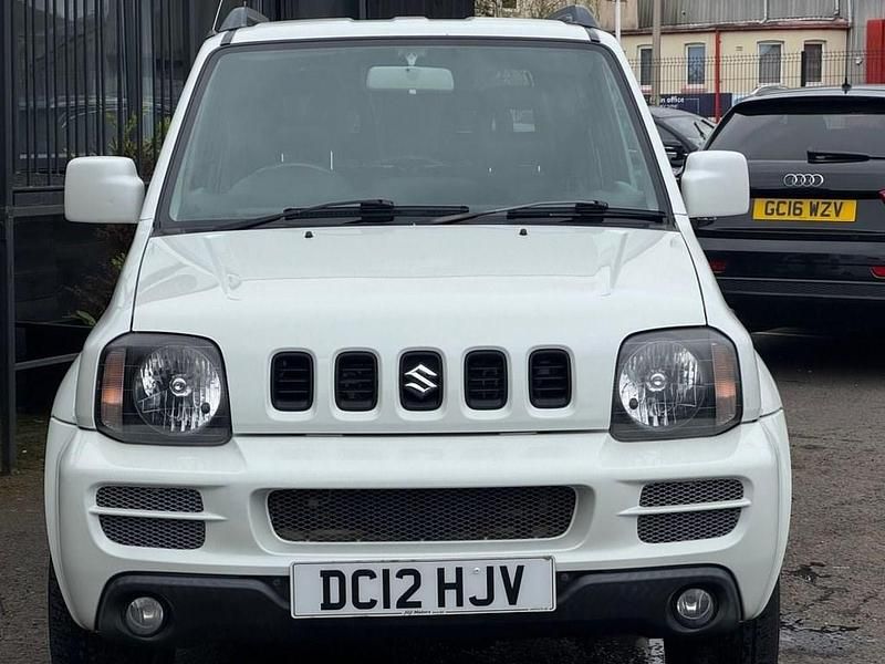 Używany Suzuki Jimny SZ4 85 KM (62 kW) 2012 Biały SUV