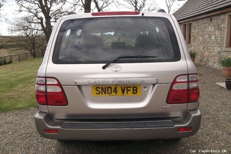Used Toyota Land Cruiser 201 HP (147 kW) 2004 SUV