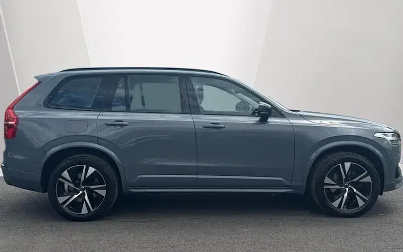 Used Volvo XC90 Plus 250 HP (183 kW) 2025 SUV