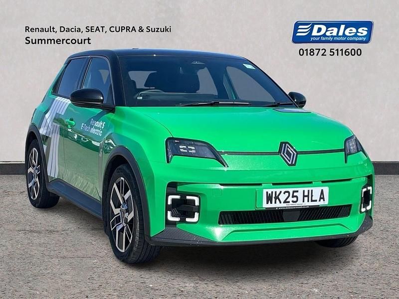 Pop green with black roof Used 2025 Renault R5 Komfort Hatchback | £25,000 (Fair price) - Image 1/3