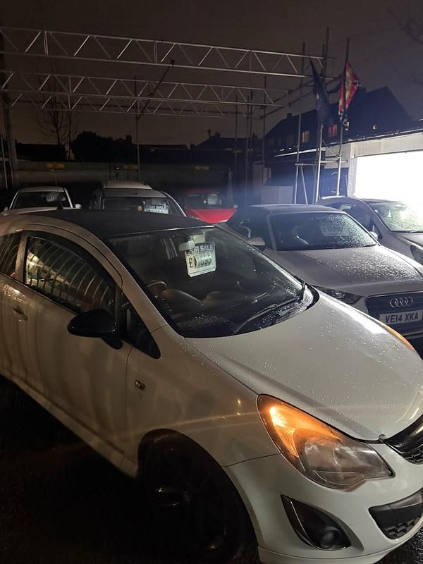 Used Vauxhall Corsa Edition 2012 White Hatchback