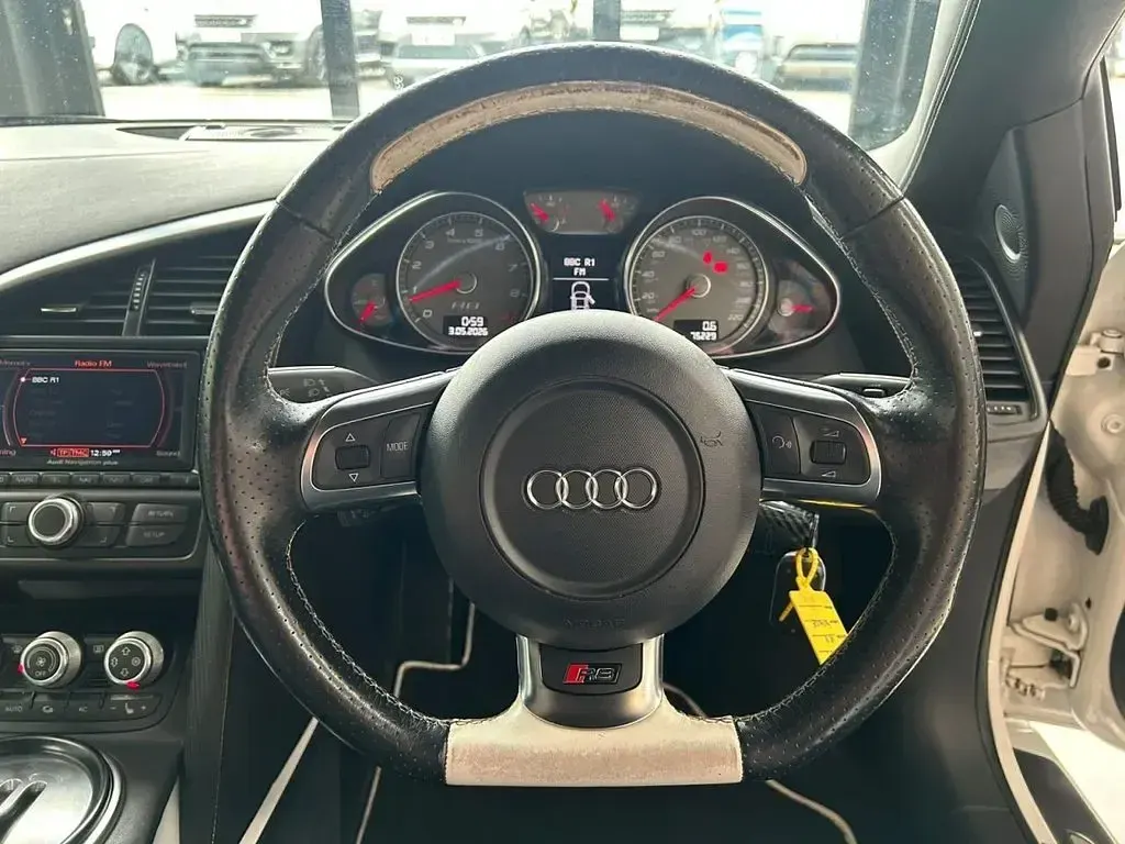 Used Audi R8 Coupé 420 HP (308 kW) 2009 White Coupe