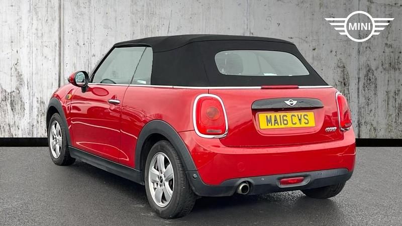 Used Mini Cooper 134 HP (98 kW) 2016 Red Hatchback
