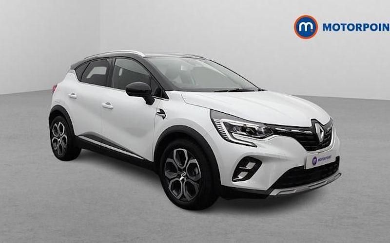 Used Renault Captur Techno 160 HP (117 kW) 2023 White/black SUV