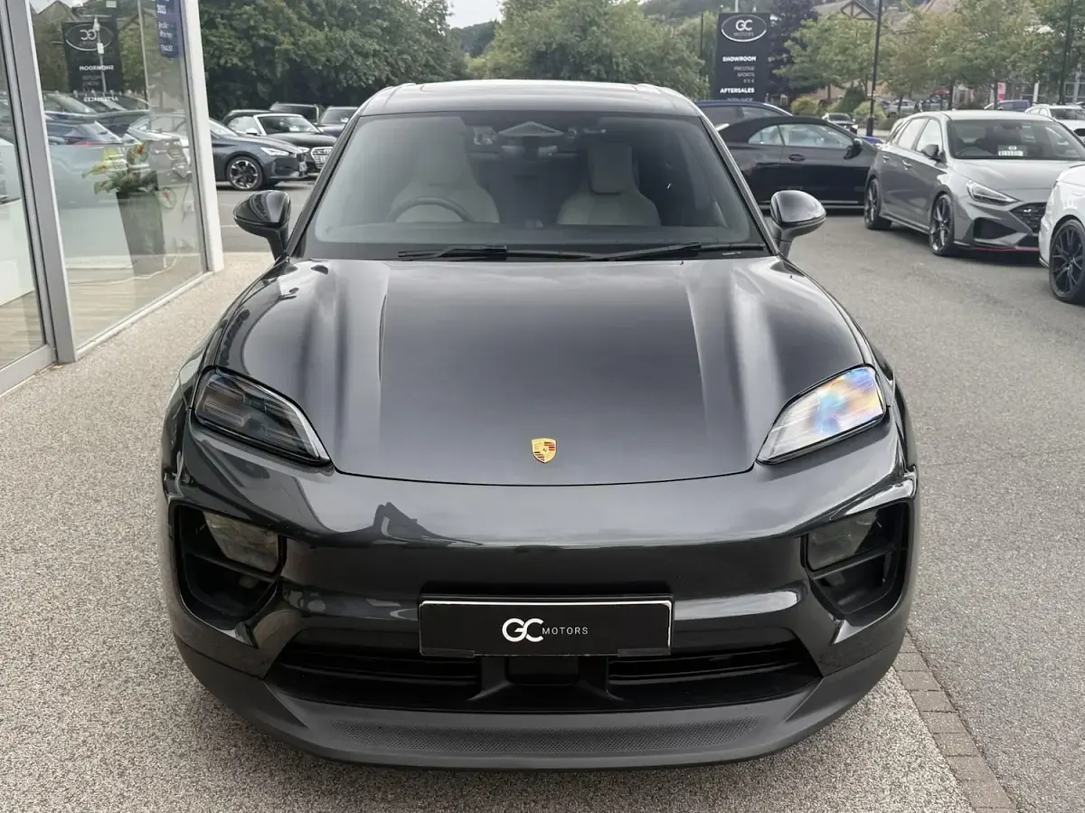 Used Porsche Macan 380 kW (517 HP) 2024 Grey SUV