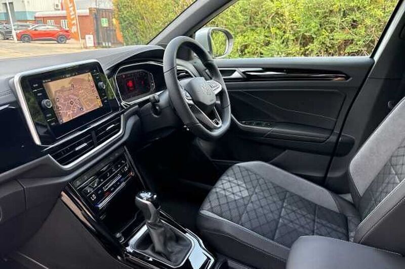 Image 2/4