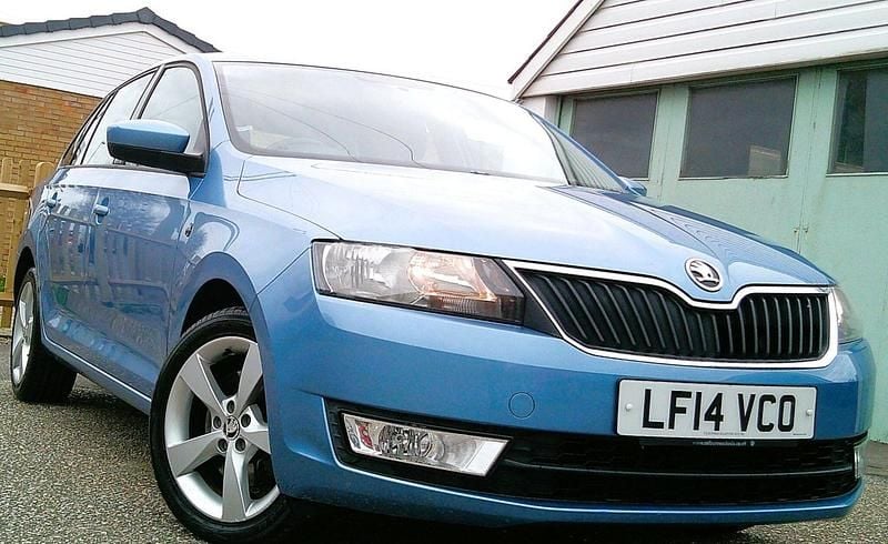 Used Skoda Rapid Elegance 2014 Blue Hatchback