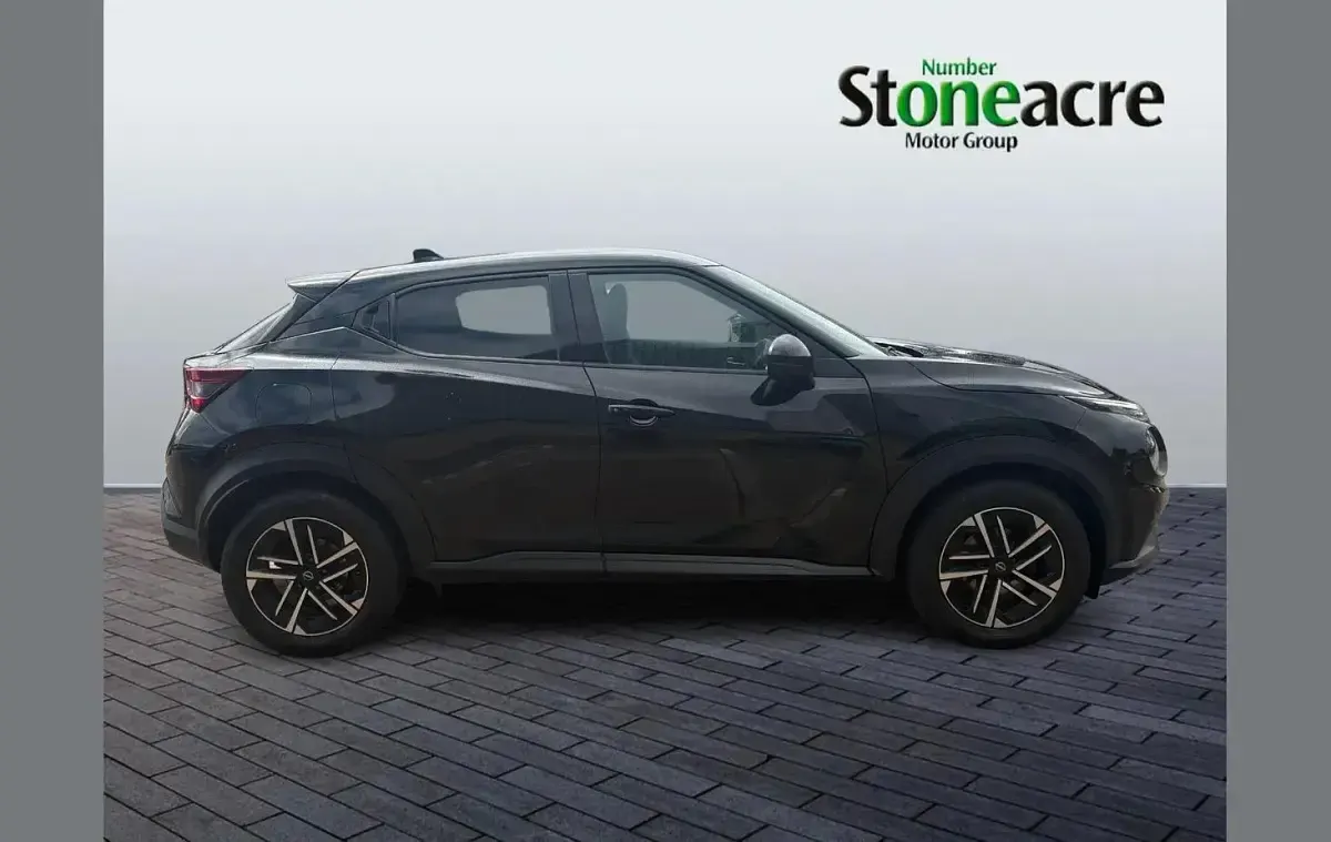 Used Nissan Juke N-Connecta 112 HP (82 kW) 2024 Black SUV