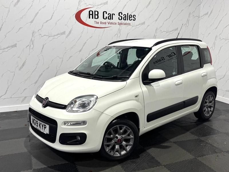 Used Fiat Panda Lounge 69 HP (50 kW) 2019 White Hatchback