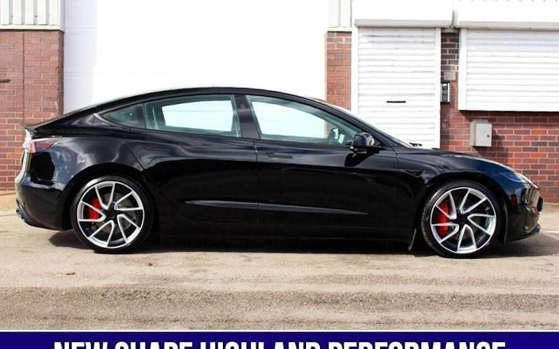 Usado Tesla Model 3 Performance 461 kW (627 HP) 2024 Preto Sedan