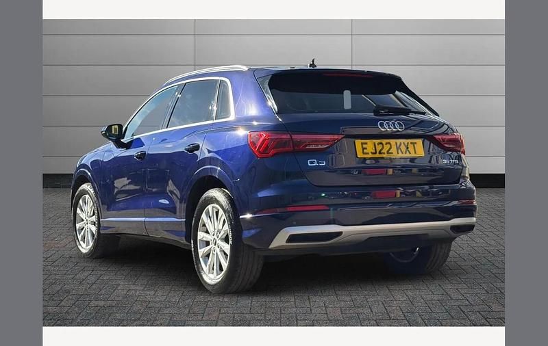 Used Audi Q3 Sport 150 HP (110 kW) 2022 Navarra blue SUV