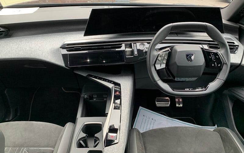 Used Peugeot 5008 GTi 136 HP (100 kW) 2025 SUV