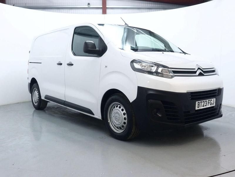 Used Citroën Dispatch 100 HP (73 kW) 2023 White MPV