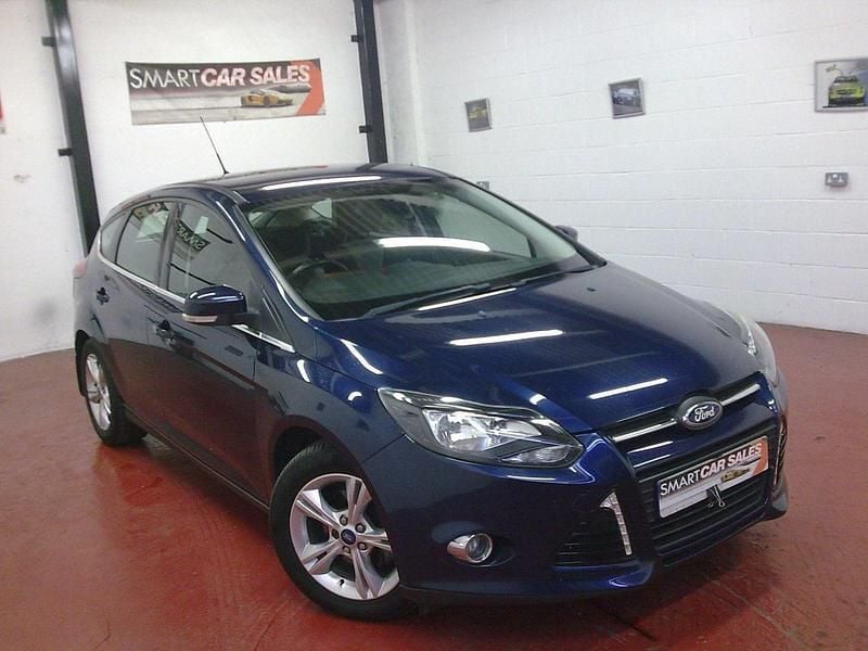 Blue Used 2013 Ford Focus Zetec Hatchback | £2,950 (Good price) - Image 1/4