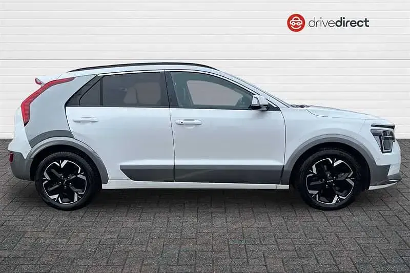 Used Kia e-Niro 147 kW (201 HP) 2022 White SUV