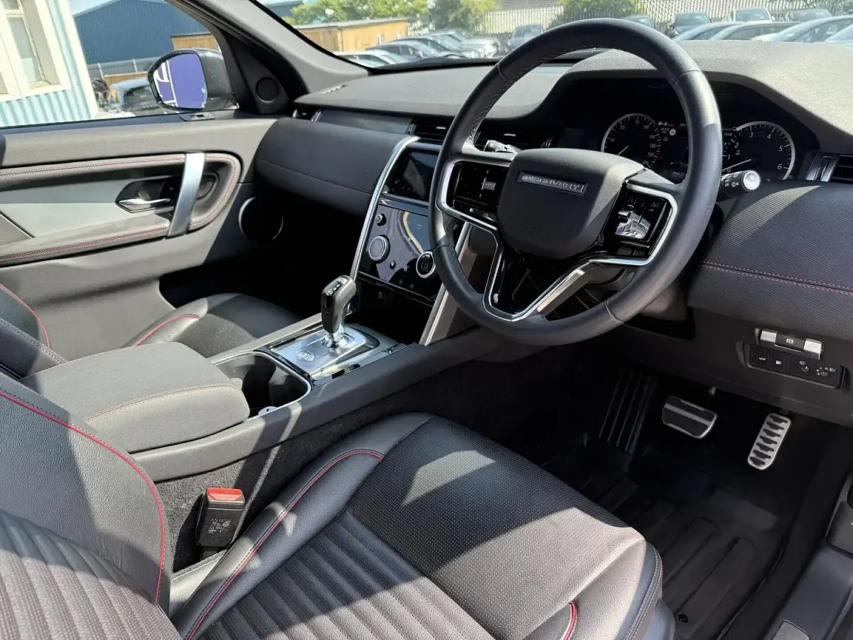 Used Land Rover Discovery Sport Urban Edition 309 HP (227 kW) 2023 White SUV