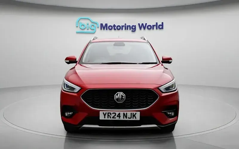 Używany MG ZS Exclusive 106 KM (77 kW) 2024 Czerwony SUV