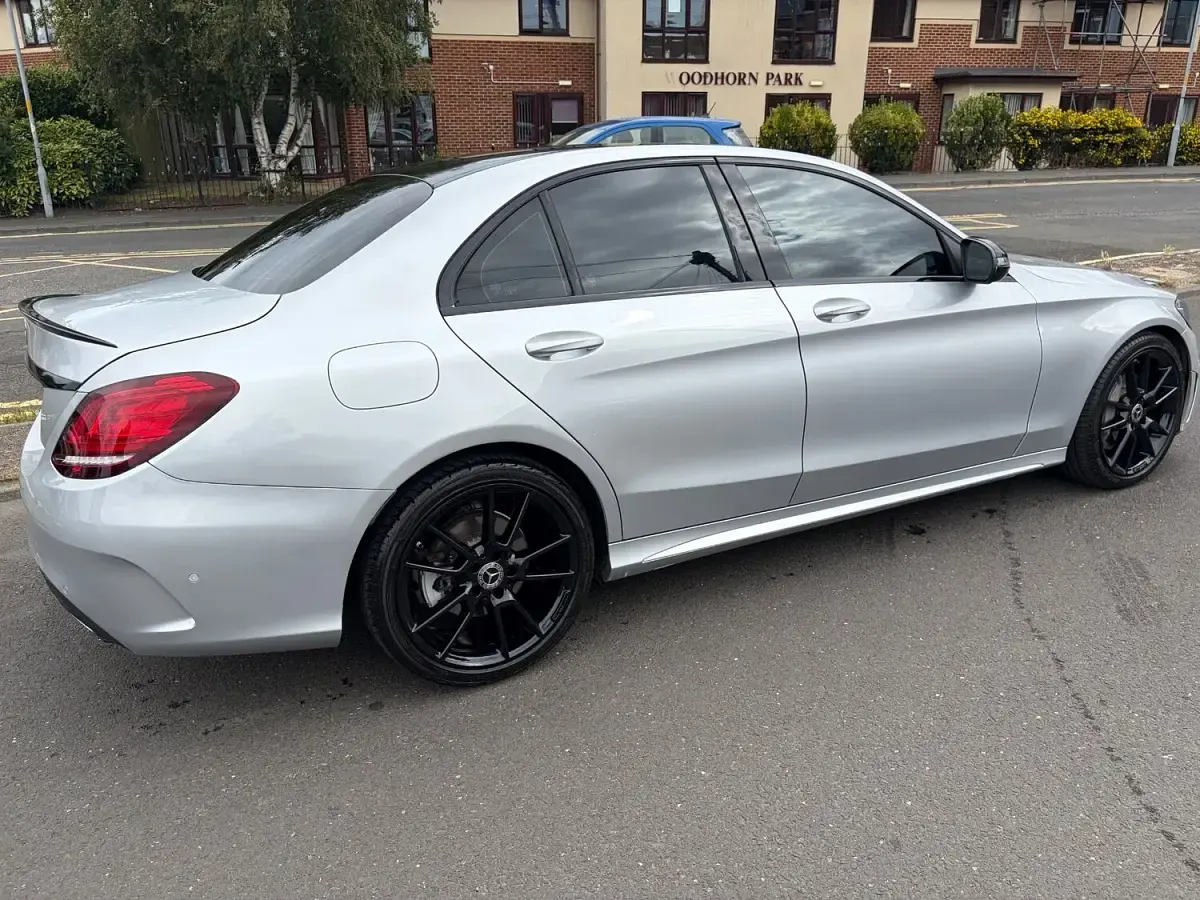 Used Mercedes C300 AMG Line Premium 254 HP (186 kW) 2019 Silver Sedan