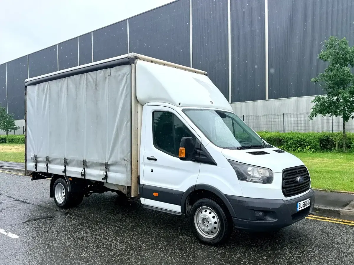 Used Ford Transit 170 HP (125 kW) 2017 White Cabriolet