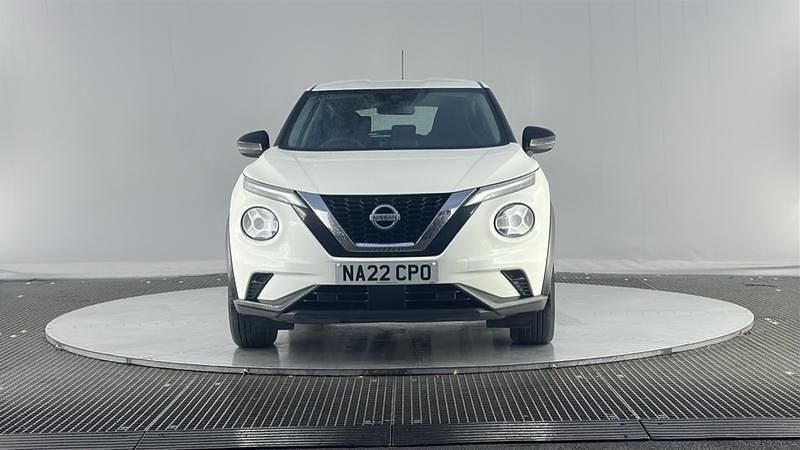 Used Nissan Juke Acenta 114 HP (83 kW) 2022 White SUV