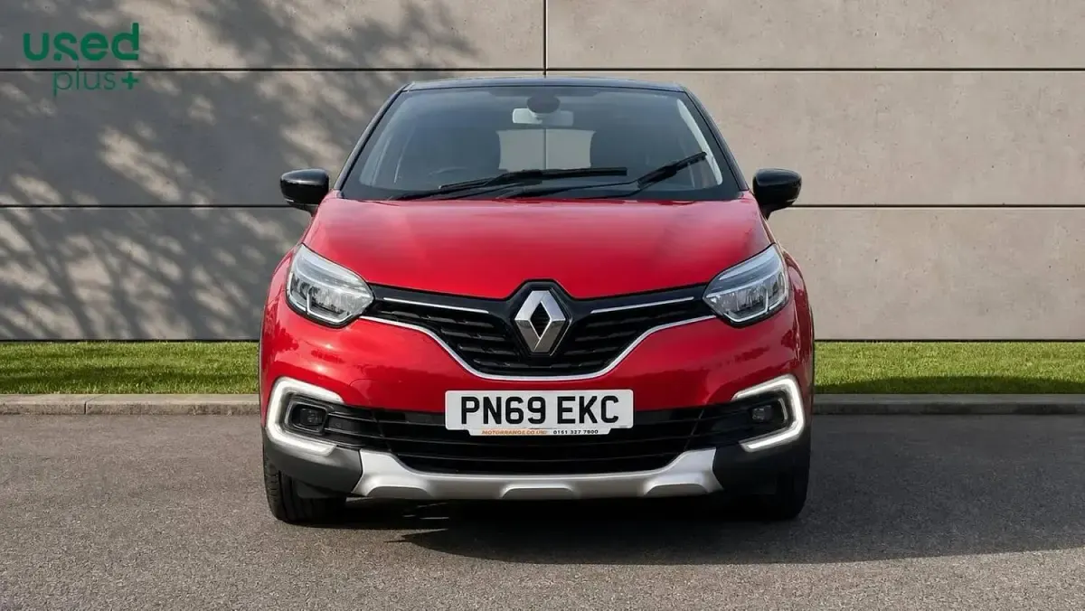 Used Renault Captur GT-Line 90 HP (66 kW) 2019 Red/black SUV