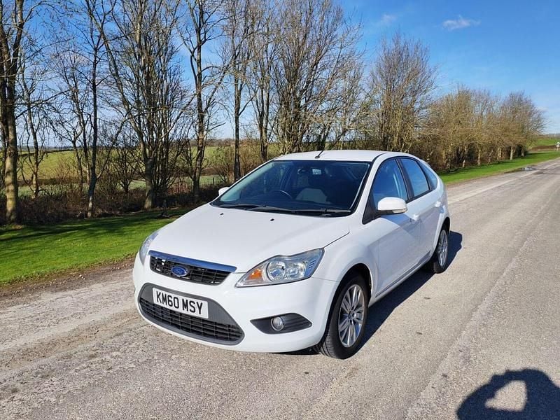 Used Ford Focus Sport 2015 White Hatchback