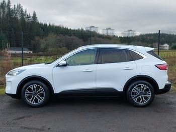 Used Ford Kuga Titanium 150 HP (110 kW) 2020 White SUV