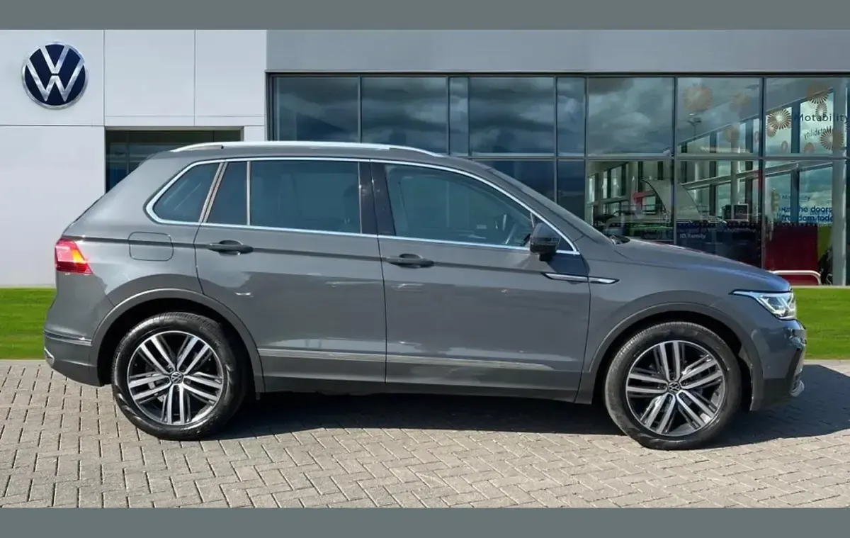 Used VW Tiguan Elegance 147 HP (108 kW) 2023 Grey SUV