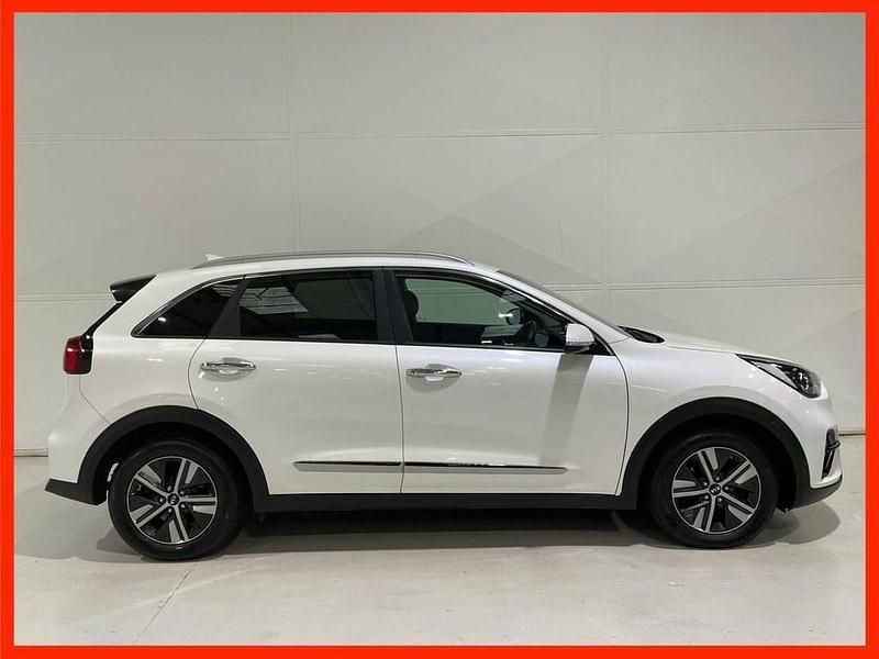 Used Kia Niro 139 HP (102 kW) 2020 White SUV