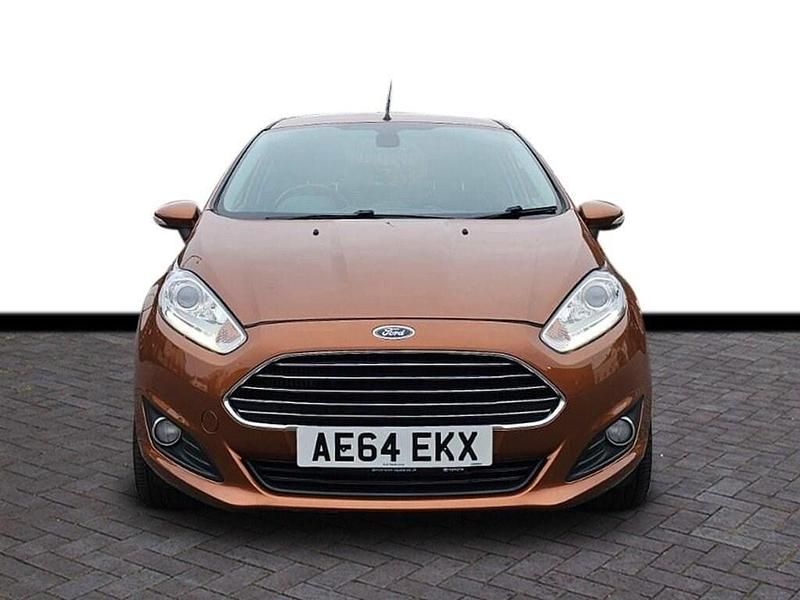 Usado Ford Fiesta Titanium X 95 HP (69 kW) 2014 Amarelo Citadino