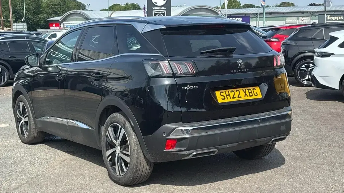 Used Peugeot 3008 GT 129 HP (94 kW) 2022 Black SUV