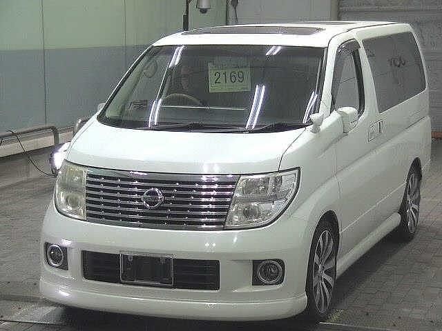 Used Nissan Elgrand 2007 White