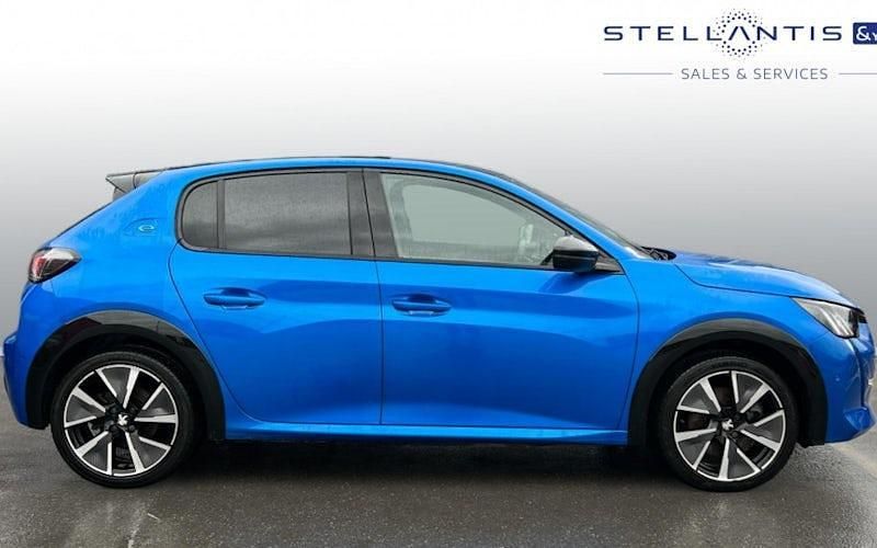 Used Peugeot e-208 Premium 100 kW (136 HP) 2022 Blue Hatchback