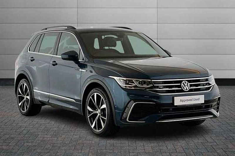 Nightshade blue Used 2023 VW Tiguan R-line SUV | £25,390 (Fair price) - Image 1/4