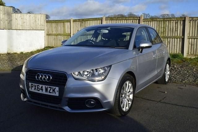 Usado Audi A1 Sportback Sport 122 HP (89 kW) 2014 Prateado Citadino