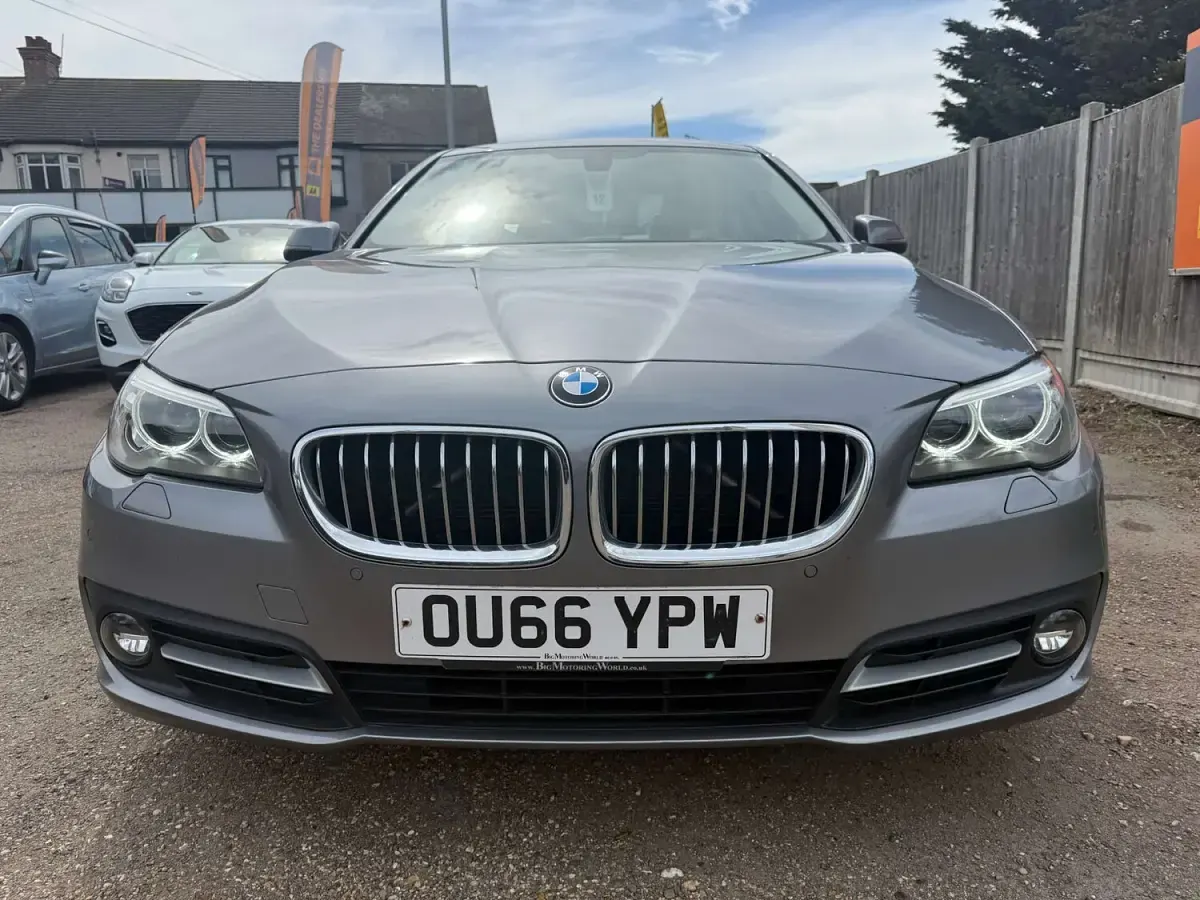 Used BMW 520 Exclusive 2016 Grey Sedan