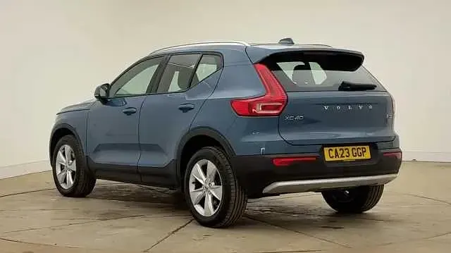 Used Volvo XC40 Core 163 HP (119 kW) 2023 Fjord blue SUV