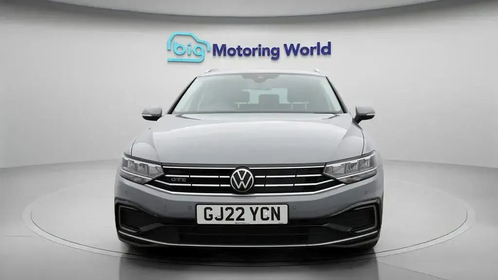 Usado VW Passat GTE 218 HP (160 kW) 2022 Cinzento Carrinha