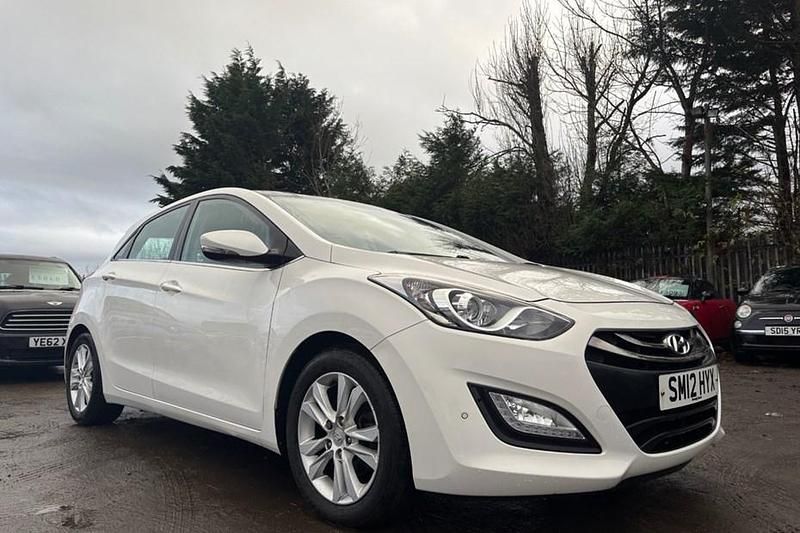 White Used 2012 Hyundai i30 Style Hatchback | £4,495 (Fair price) - Image 1/1