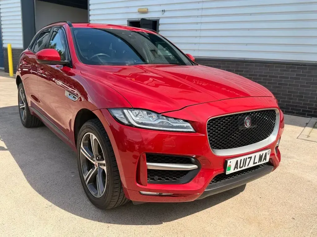 Used Jaguar F-Pace R-Sport 180 HP (132 kW) 2017 Red SUV